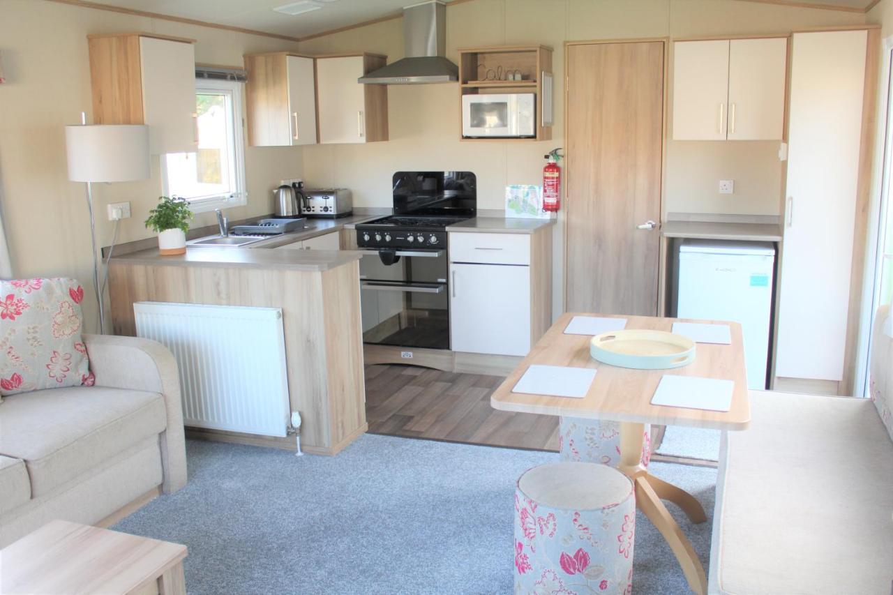 Newquay Bay Resort - Spacious - Sleeps 6 - Close To Porth Beach Extérieur photo