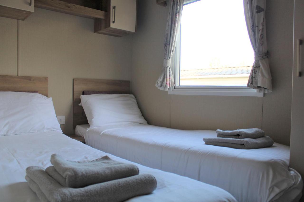 Newquay Bay Resort - Spacious - Sleeps 6 - Close To Porth Beach Extérieur photo