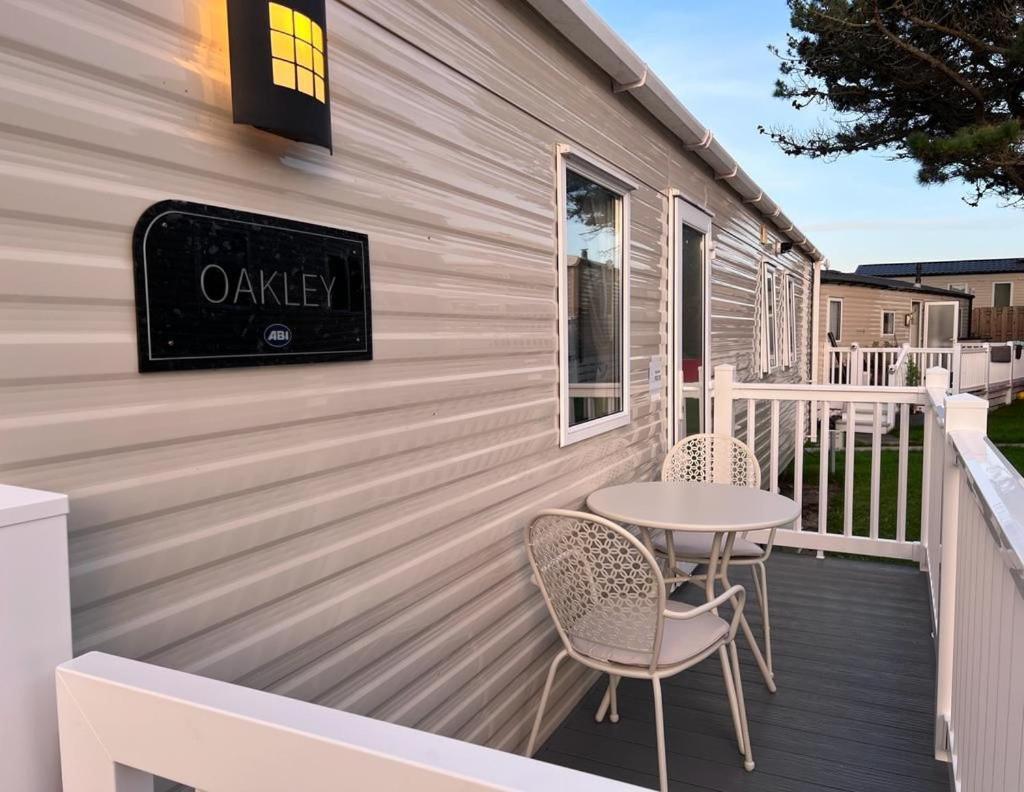 Newquay Bay Resort - Spacious - Sleeps 6 - Close To Porth Beach Extérieur photo